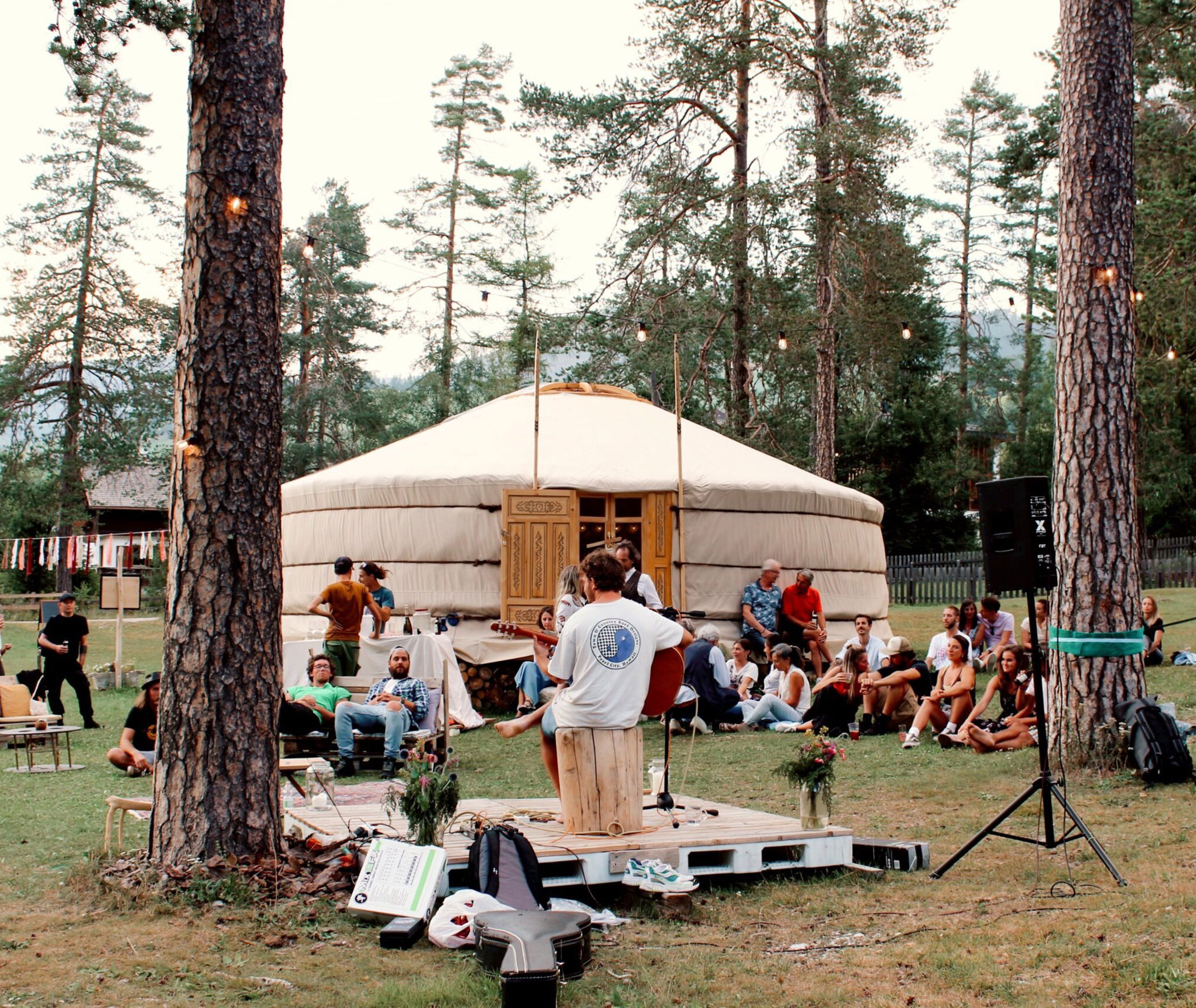 Gemütliches Beisammensein mit Live-Musik